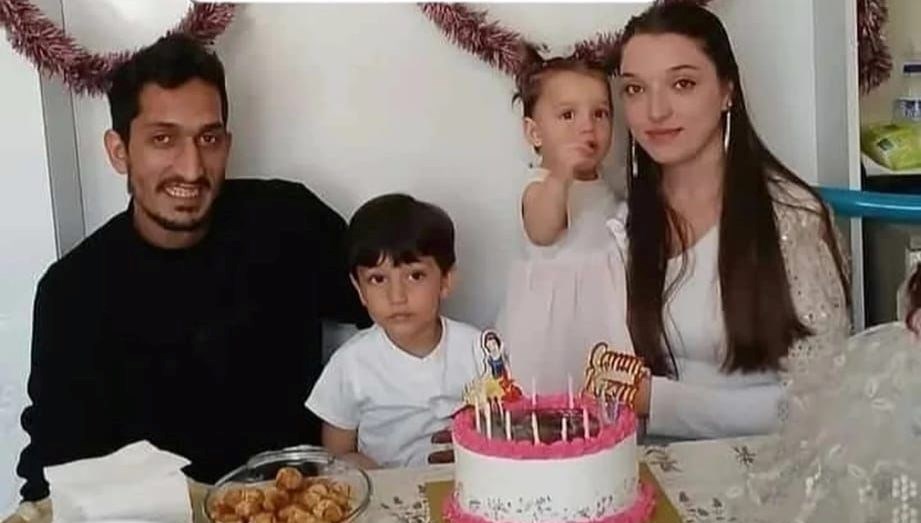 tum aile yedikleri yemekten zehirlendicocuklar hayatini kaybetti YFuBC9uM