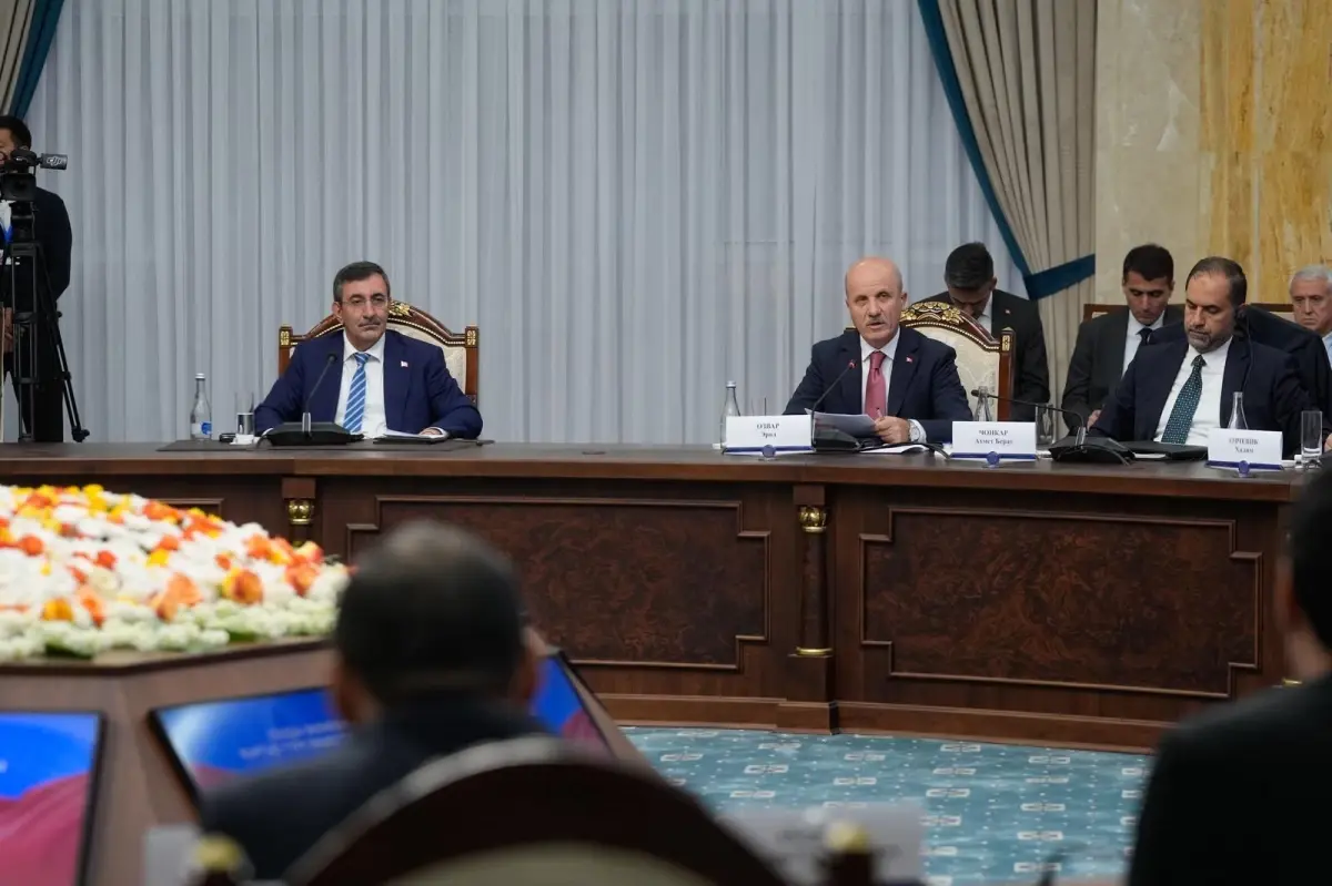 yok baskani ozvar kirgizistanda OZ6RI9tR