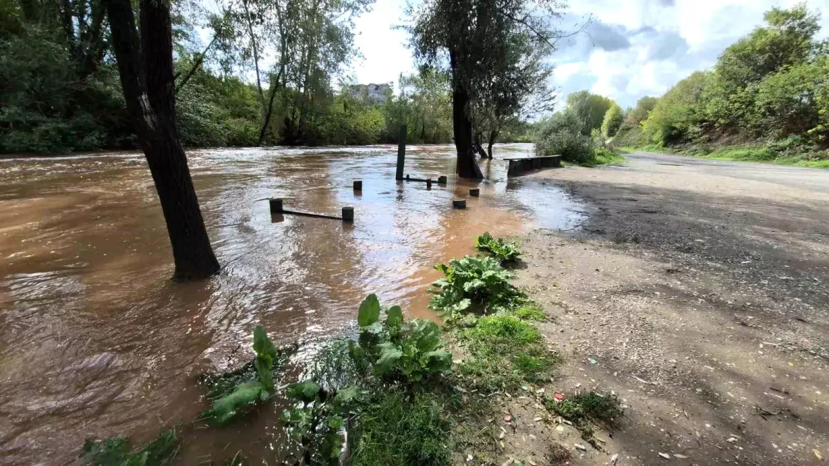 bartinda irmak tasma tehlikesi ile karsi karsiya baWY5xnB.jpg