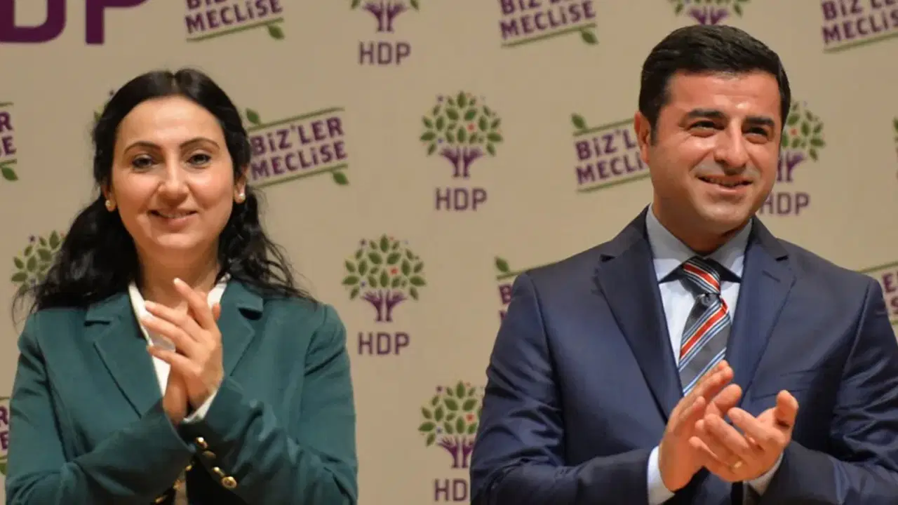 dem parti selahattin demirtas ve figen yuksekdagi ziyaret edecek cezaevi onunde aciklama yapilacak z2daaseb.jpg