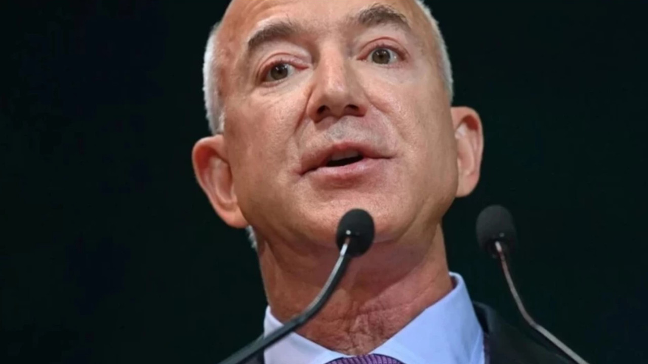 Jeff Bezos, yeni yapay zekâ girişimi Project Prometheus’ta yeniden sahaya iniyor