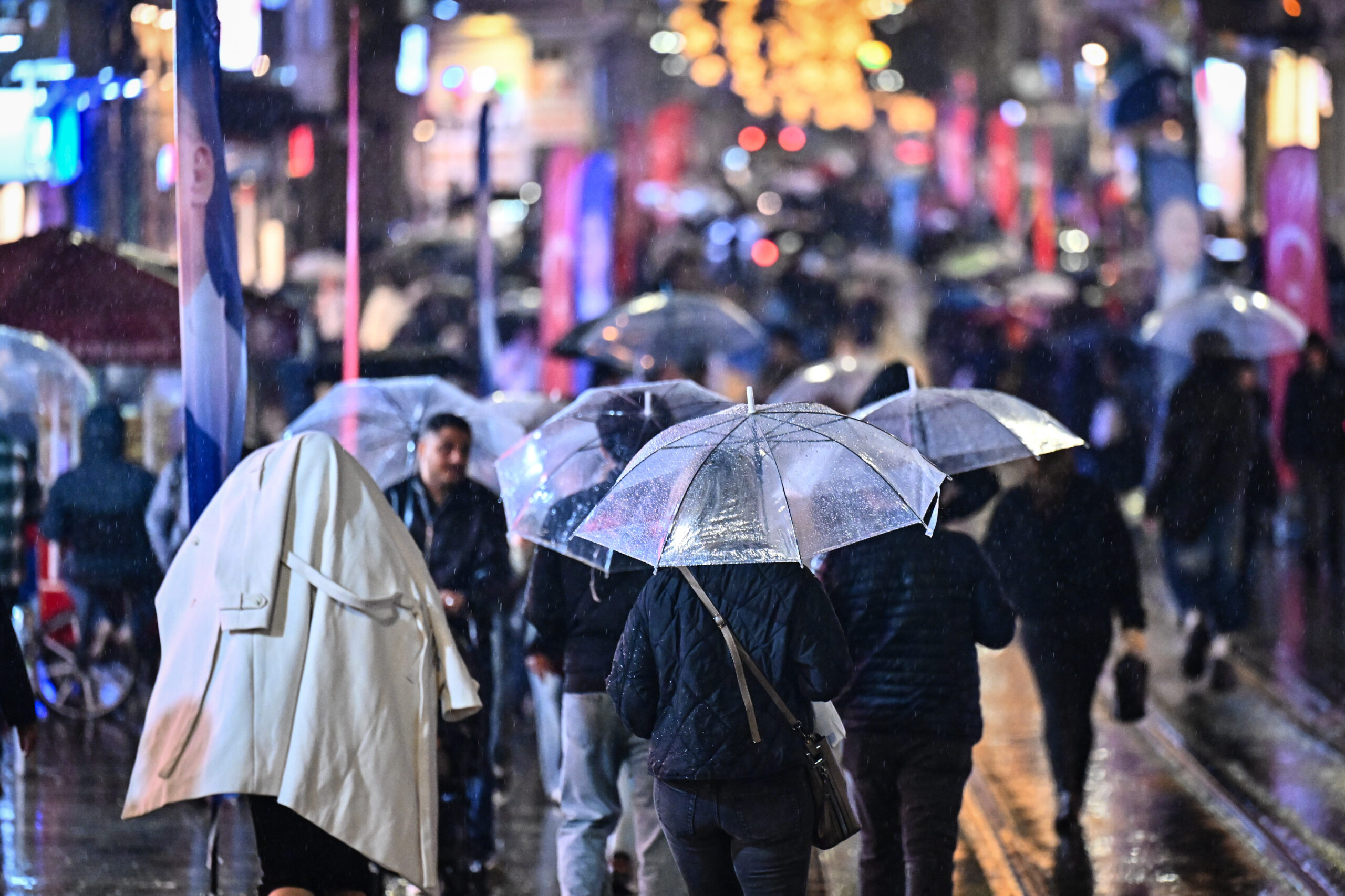 meteorolojiden 30 il icin uyari saganak yagis etkili olacak 42E1E1mq.jpg