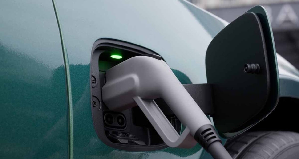 Otomotiv uzmanlarının ‘kesinlikle uzak durun’ listesine aldığı 4 hibrit araba modeli… Sadece masraf çıkarırlar