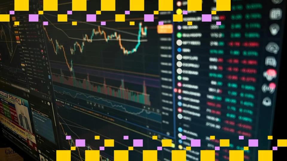XRP Stands Out With 89% Gain as BTC, ETH, CD20 Fall to Muted Returns Over 365 Days