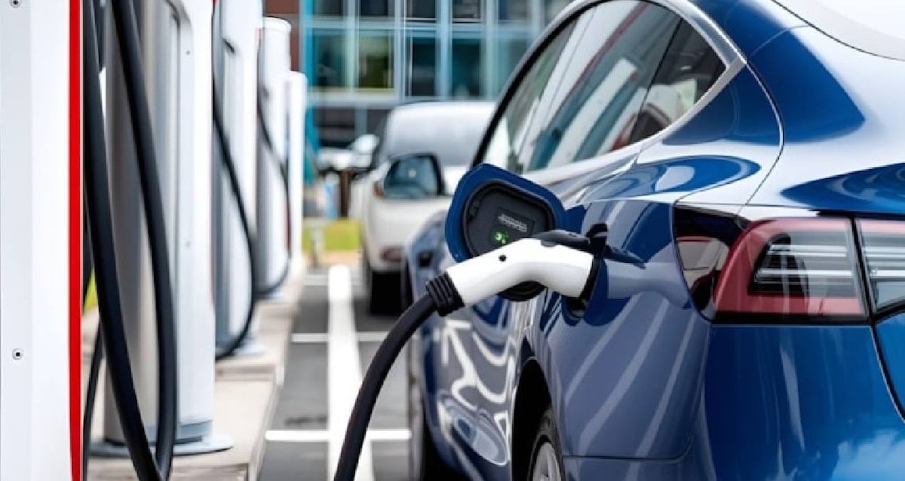 En güvenilmez elektrikli araçlar açıklandı: Bu 4 modelden birini alan yandı