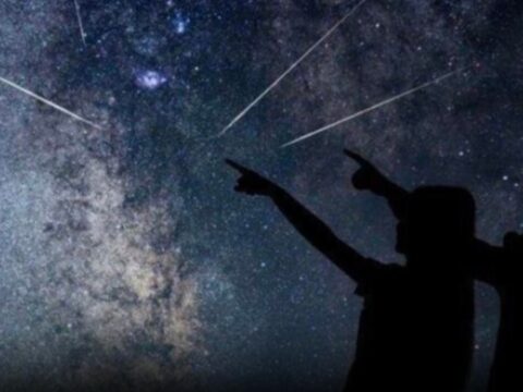 1 ay boyunca meteor yagacak beklenen tarih sonunda geldi hT8evZAr