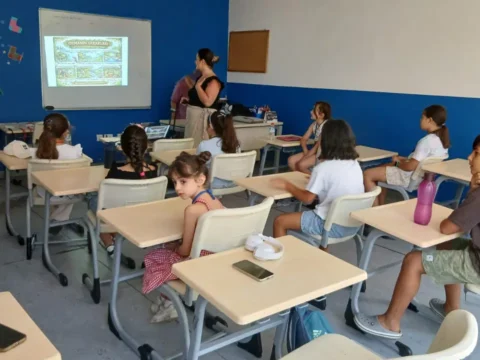 Cydd izmir subesi 285 cocugu eglen ogren yaz etkinlikleri ile bulusturuyor NxrXw2Hr