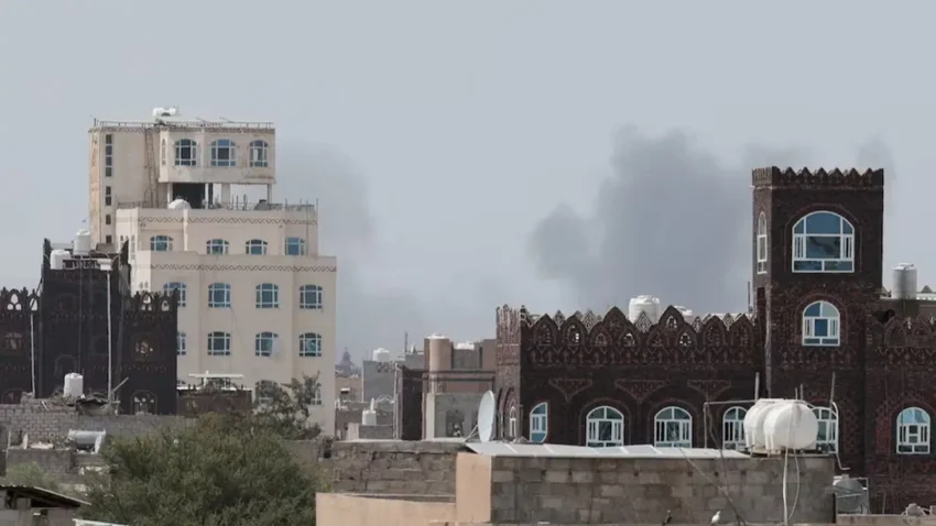 Iran ucagi krizin merkezinde sana havalimani vuruldu husiler riyadi hedef gosterdi pRIMxK7h
